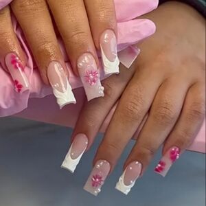 Cute Press-on Nails